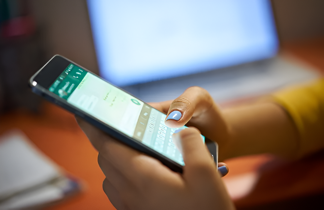 La Unión Europea afina una investigación sobre cómo opera la IA dentro de WhatsApp