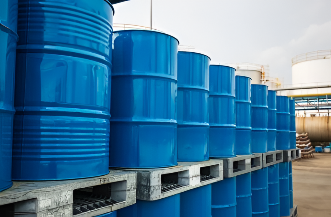 El precio del petróleo se mueve al alza tras bloqueos a Venezuela y ataques en África