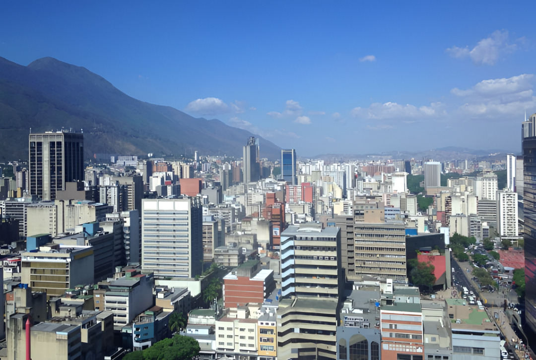 Estados Unidos comienza a revisar la reapertura de su embajada en Caracas