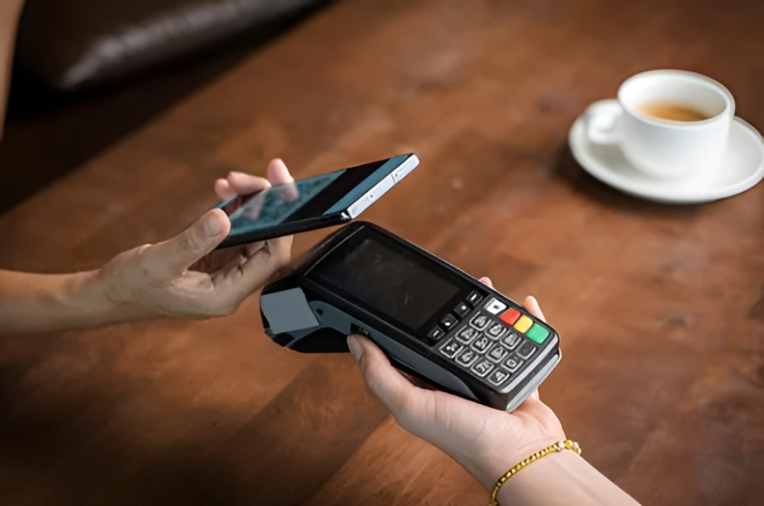 Siete de cada diez pagos en Paraguay ya se hacen con el celular según datos de Bancard