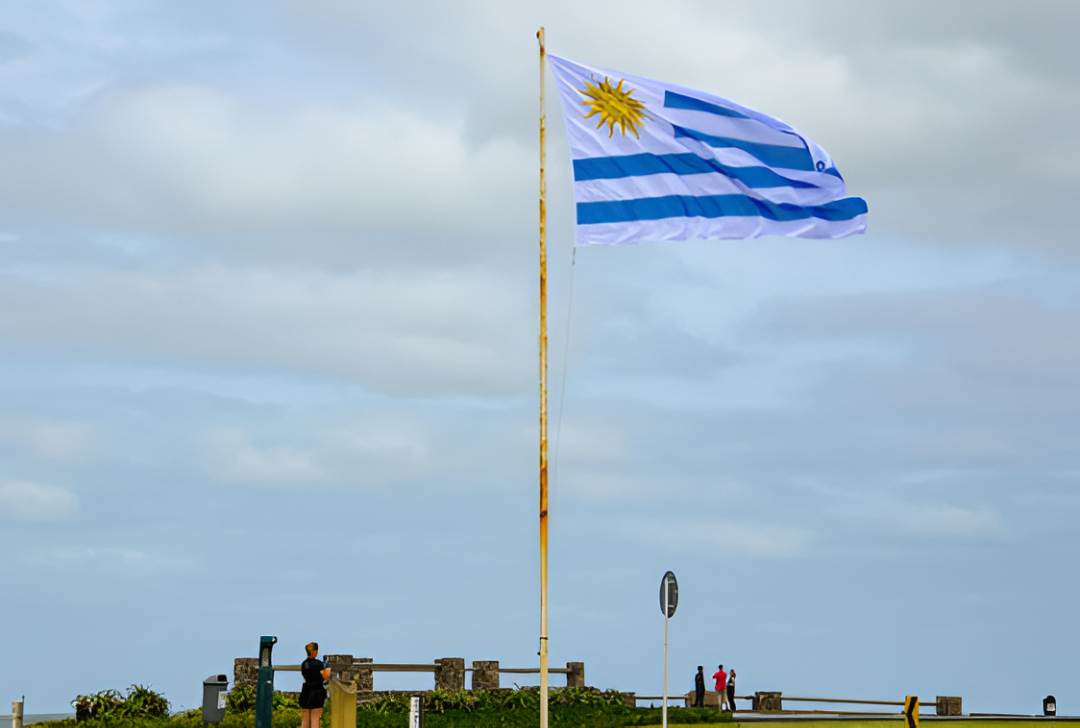 La tasa en Uruguay cae al 6,5% tras el mayor recorte desde que volvió el esquema monetario