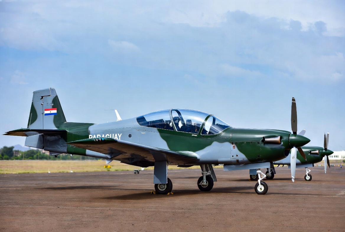 Las Fuerzas Armadas habilitan el uso de fuego disuasivo en operativos contra narcoavionetas