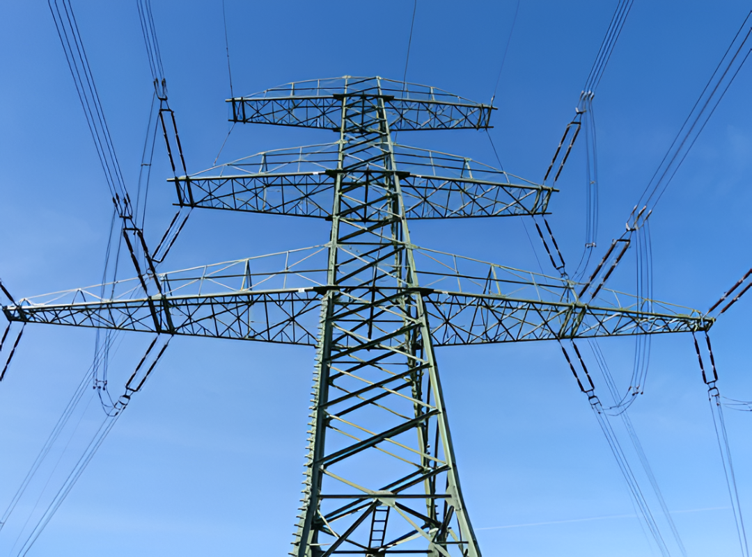 La aplicación de las nuevas tarifas eléctricas queda en pausa mientras se revisan los decretos