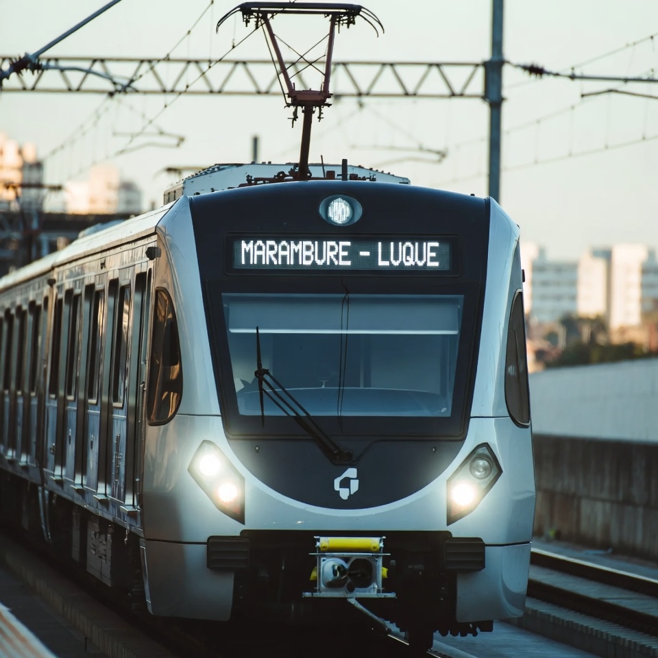 El tren de cercanías encara su tercer paso legislativo tras el acuerdo con Emiratos Árabes Unidos