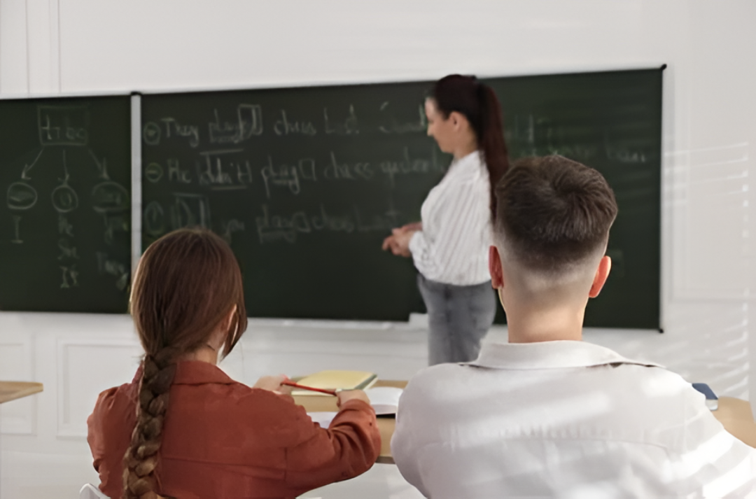 Docentes aceptan debatir el aumento de la edad mínima en la reforma previsional