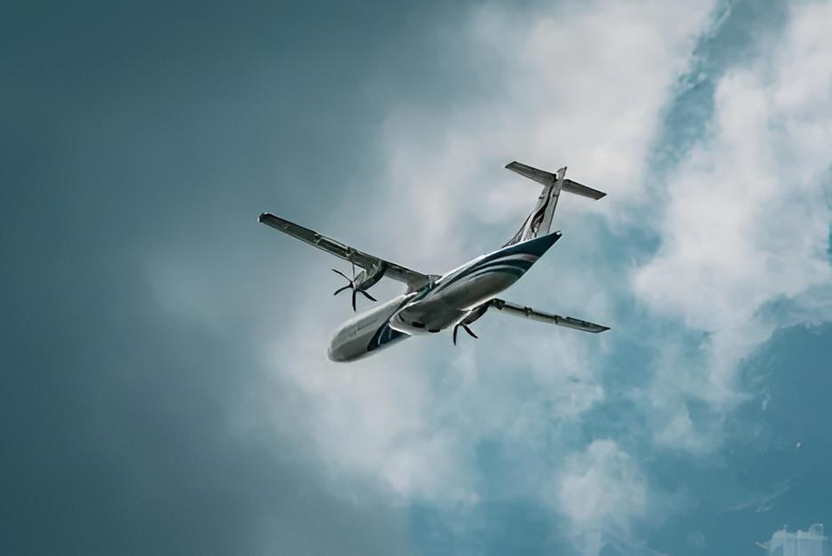 Autoridades de Estados Unidos frenan el tráfico aéreo en El Paso, Texas hasta el 20 de febrero