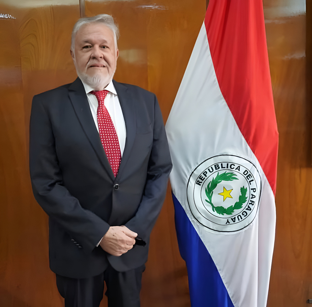 En medio del caos en el IPS Jorge Brítez afirma que no renunciará y dice que en el hospital “hay más cosas positivas que negativas”