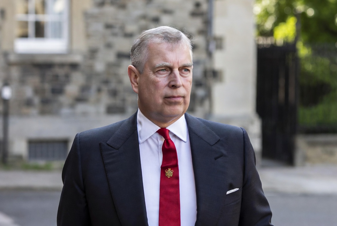 Arrestan al hermano del rey Carlos en investigación vinculada al caso Jeffrey Epstein