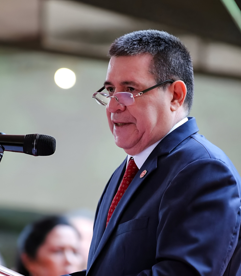 Horacio Cartes fue internado en terapia intensiva tras sufrir episodios convulsivos