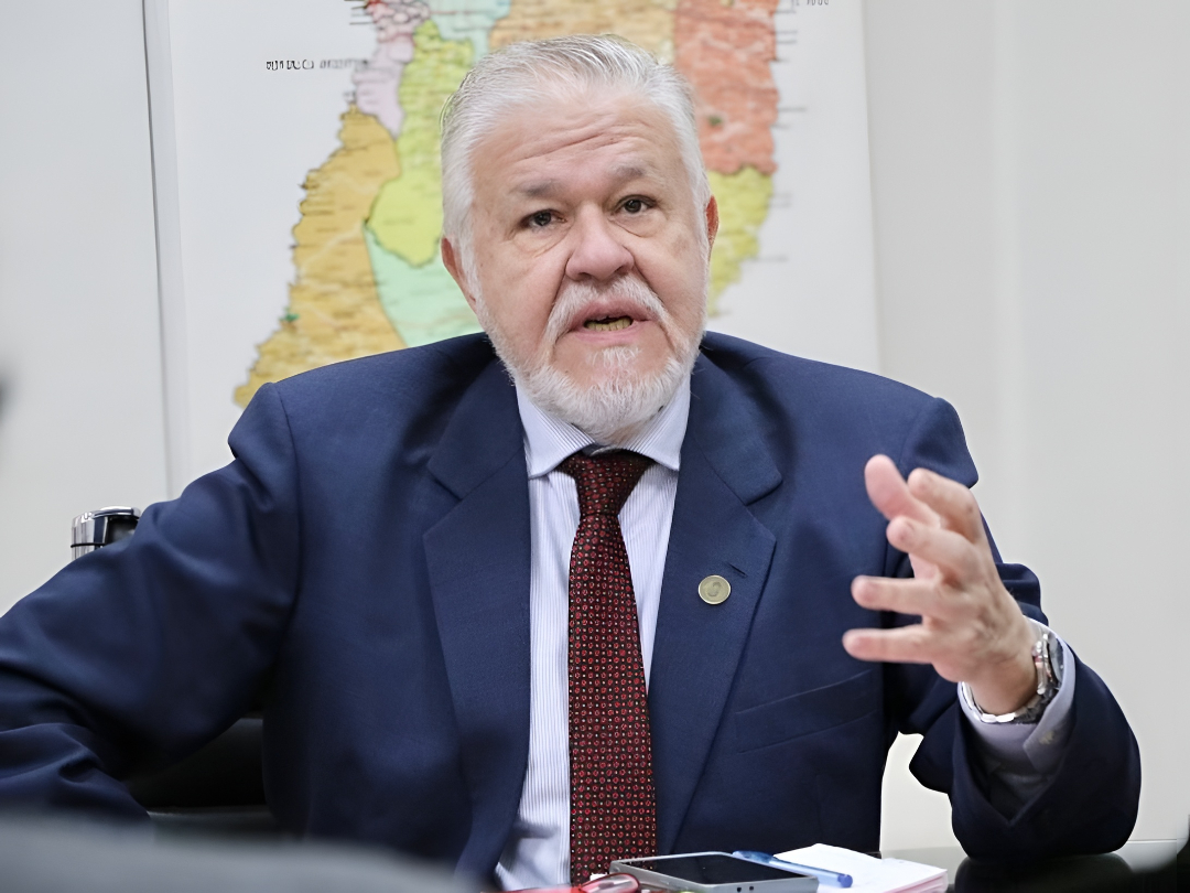 Asegurados del IPS piden la salida de Brítez y denuncian caos administrativo en la previsional