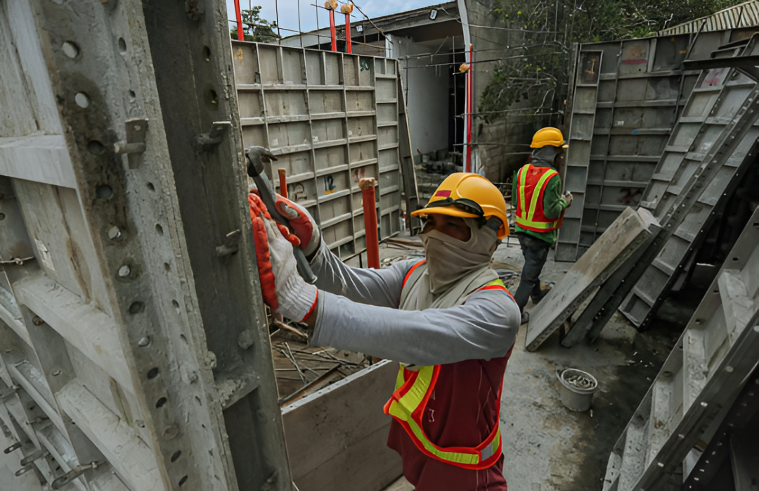 La deuda con constructoras sigue sin fecha clara y crece la preocupación por los plazos