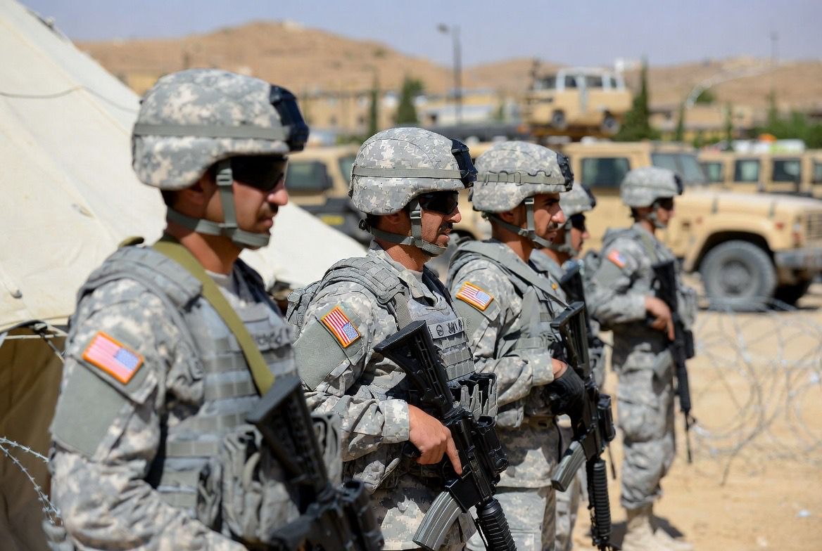 Estados Unidos evalúa enviar hasta 10.000 militares a Medio Oriente en medio de tensión con Irán