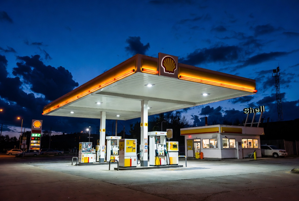 Operaciones globales de Shell elevan ganancias por volatilidad del petróleo en Medio Oriente