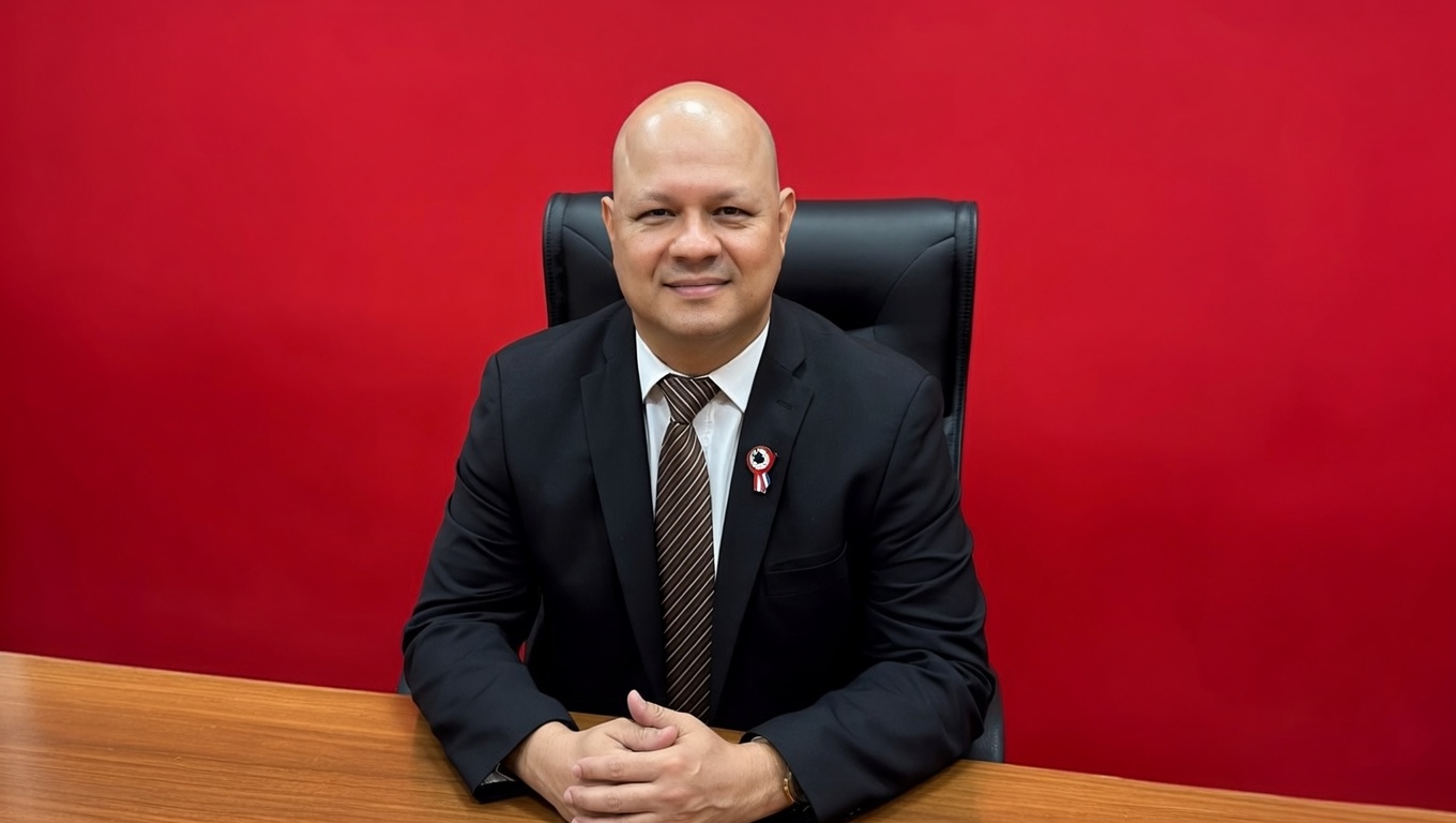 ¿Podrá Óscar Lovera ordenar el caos dejado por Fernández Valdovinos en Economía?