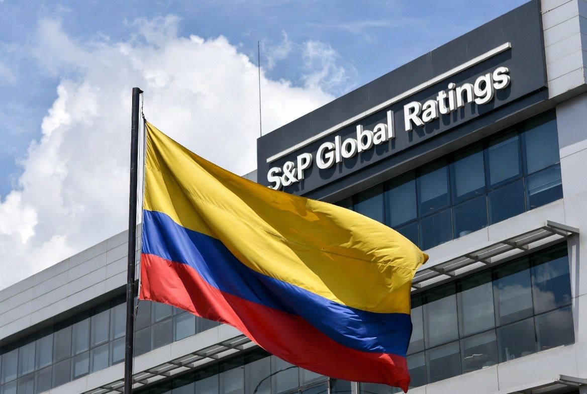 Colombia cae a BB- y el deterioro fiscal vuelve a encender alertas en los mercados