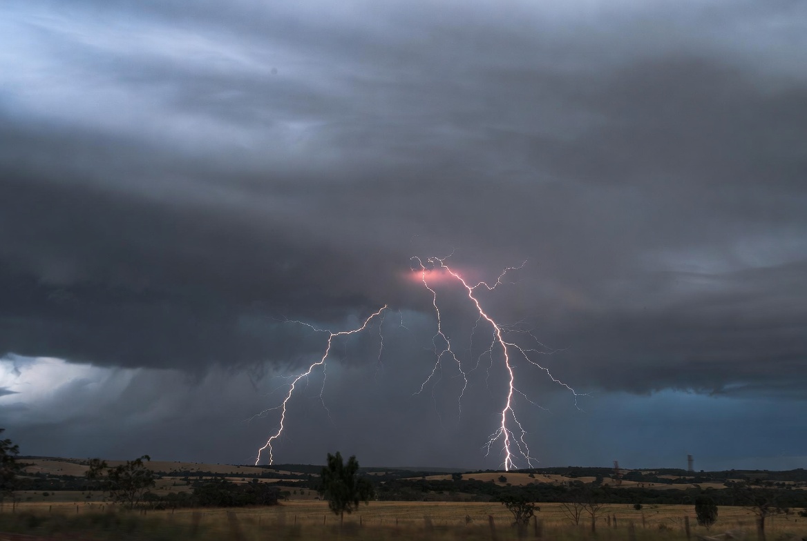 Tormentas afectarían al norte y Chaco con posibles fenómenos intensos
