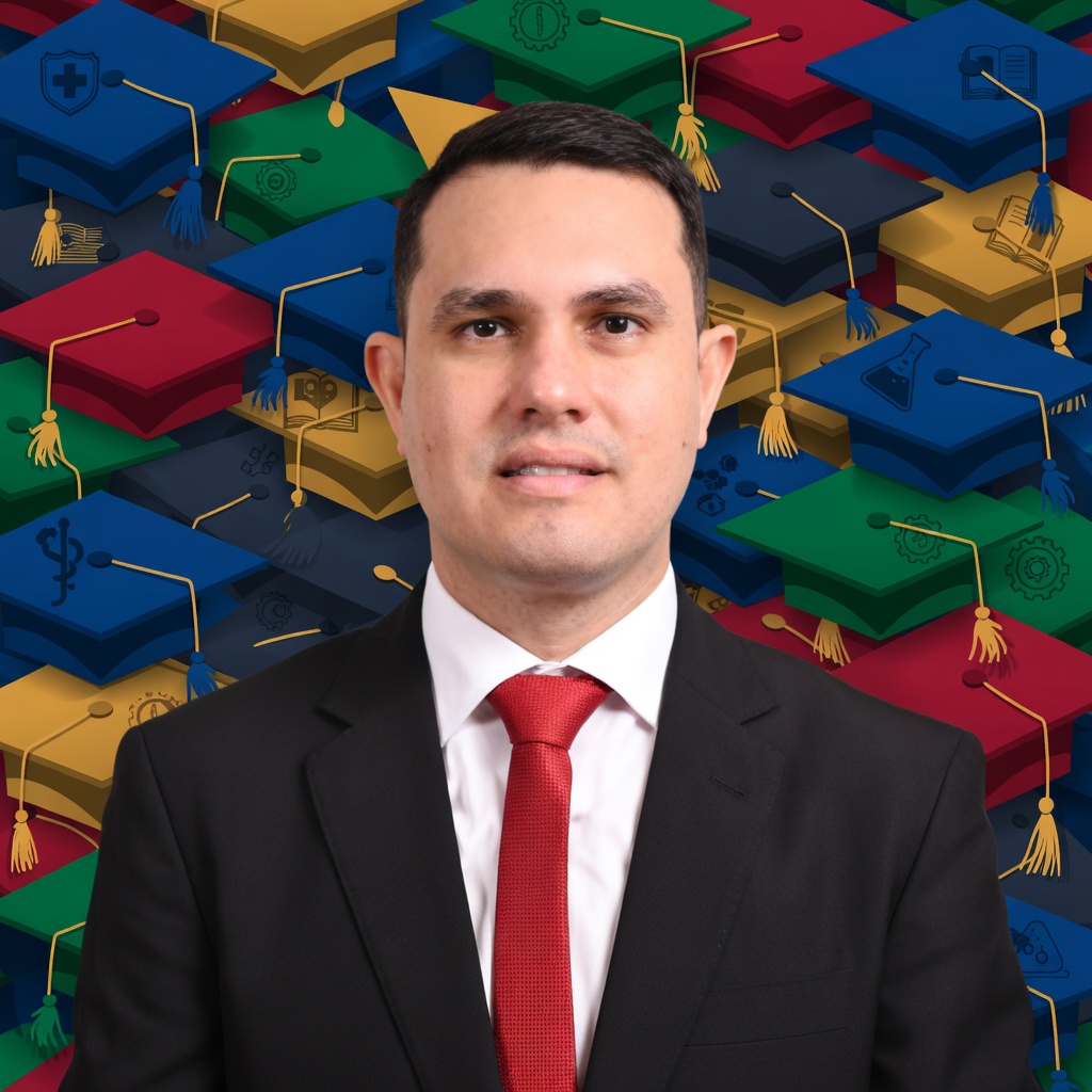 Hernán Rivas promete llevar 10 compañeritos al senado para probar que sí estudió derecho y es Abogado