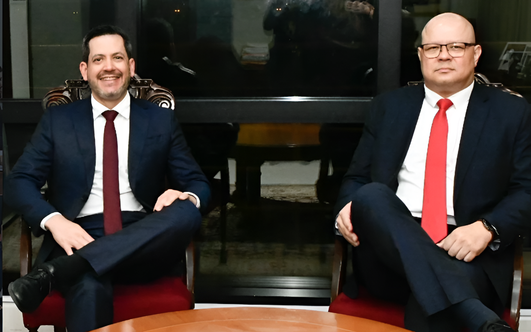 Autoridades buscan mecanismos para que el crecimiento económico se sienta en los hogares