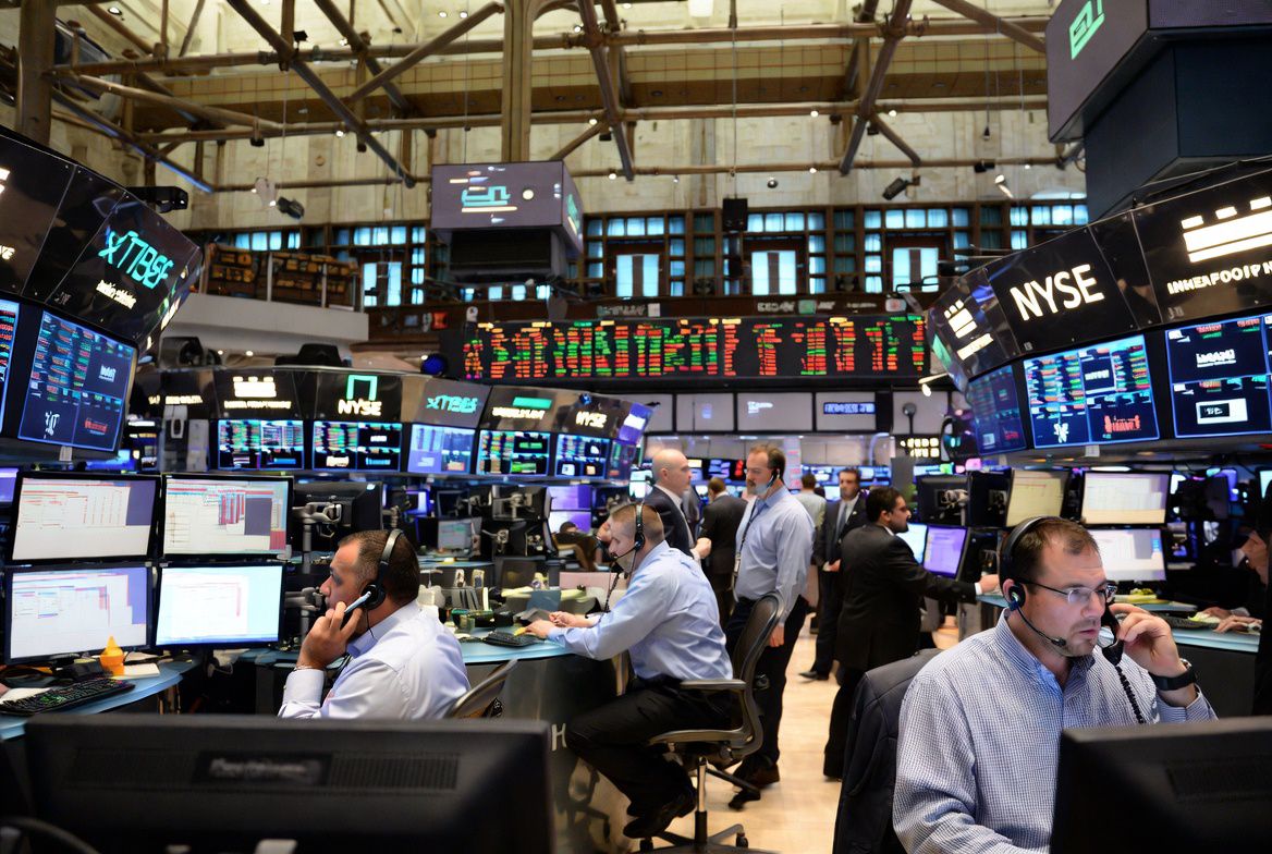 Wall Street entra en fase de cautela ante incertidumbre por el tránsito en Ormuz