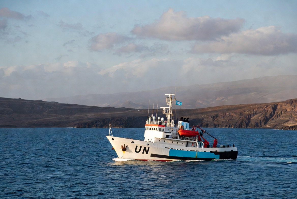 ONU activa plan de evacuación en Ormuz y enciende alerta global en rutas petroleras