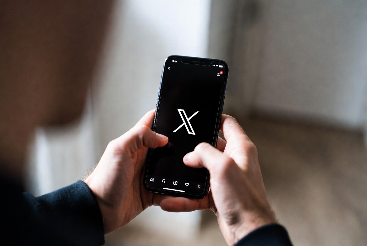 Musk busca convertir X en superapp con servicio financiero integrado y cambia el juego digital