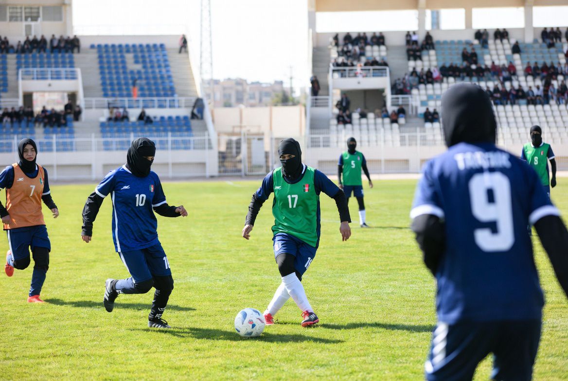 FIFA autoriza participación internacional de jugadoras afganas en medio de restricciones del régimen
