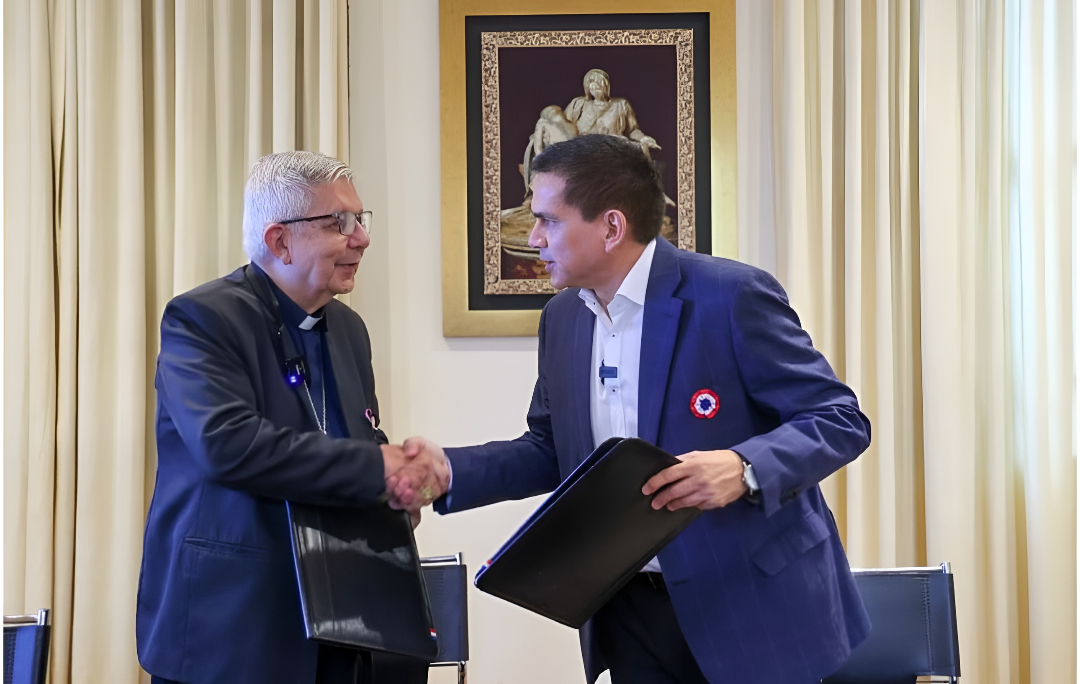 MUVH busca redención y acuerda con Arzobispado plan habitacional para familias vulnerables