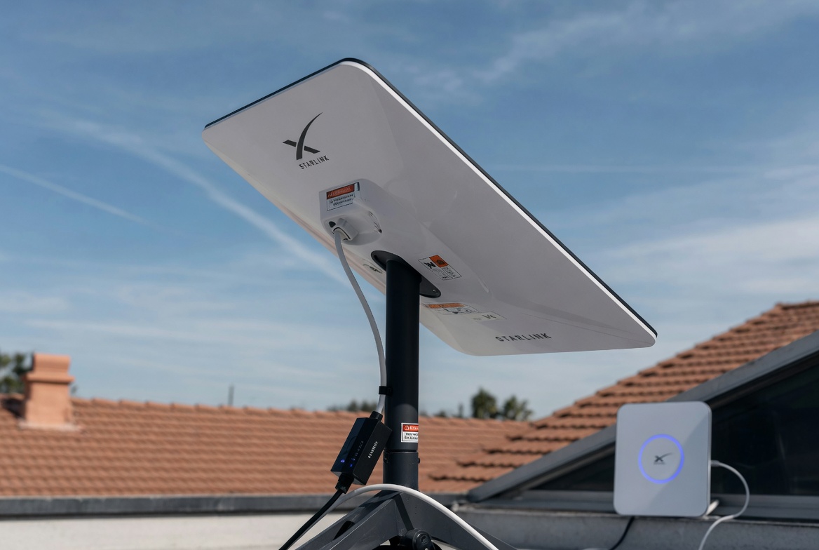 Alianza con Starlink llevará internet a más de 50.000 estudiantes y docentes en Paraguay