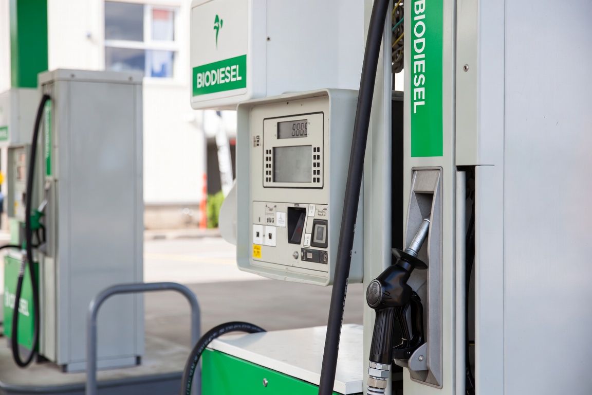 La mezcla de biodiésel subirá hasta el 10% en el gasoil común y gremios industriales respaldan la decisión del MIC