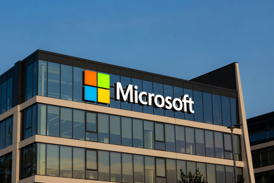 Microsoft empieza a usar su propia IA en Excel y Outlook para depender menos de OpenAI y Anthropic