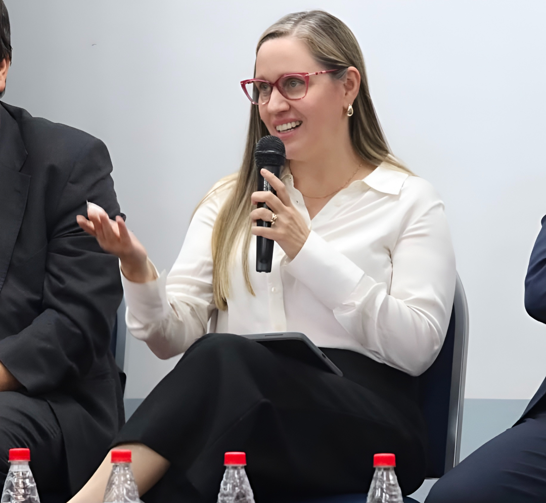 Liana Caballero seguirá en el Directorio del BCP tras recibir el acuerdo constitucional de la Cámara de Senadores
