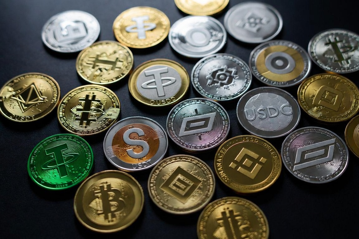 Las stablecoins sumaron USD 250.000 millones en cinco años y llevan la pelea del dinero digital fuera del mundo cripto