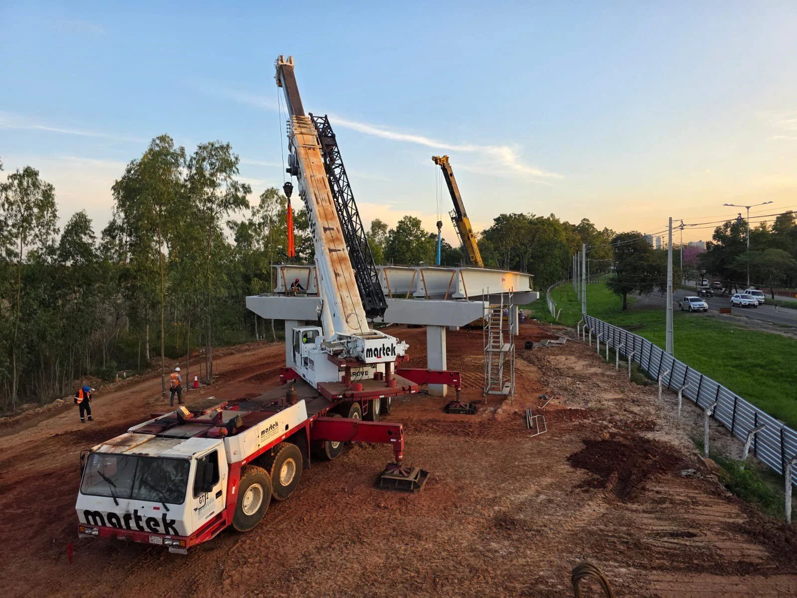 El acceso a Luque cambia por 20 días con cierre parcial sobre Tape Tuja mientras siguen las obras del nuevo viaducto sobre la autopista