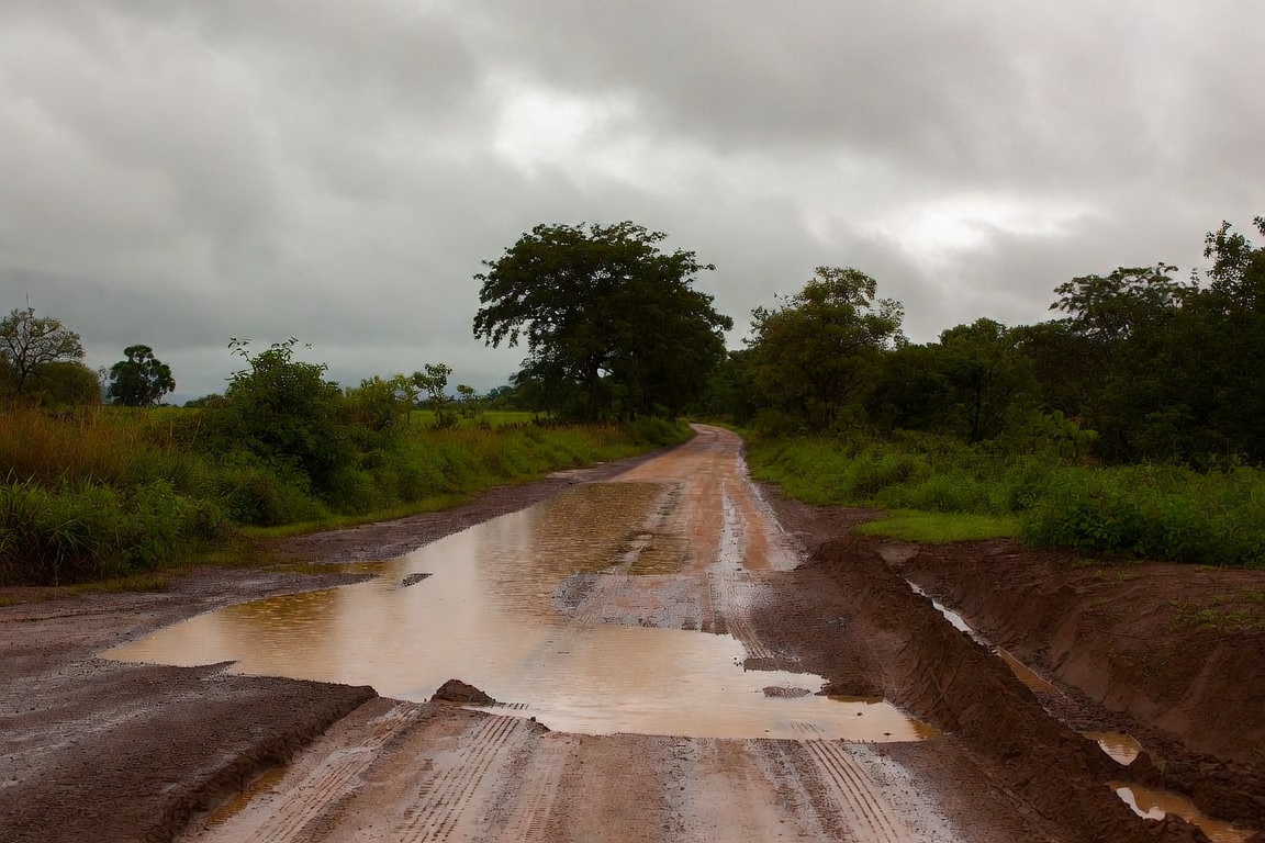 El campo pide arreglar caminos, puentes y desagües antes de que El Niño complique la salida de la producción paraguaya