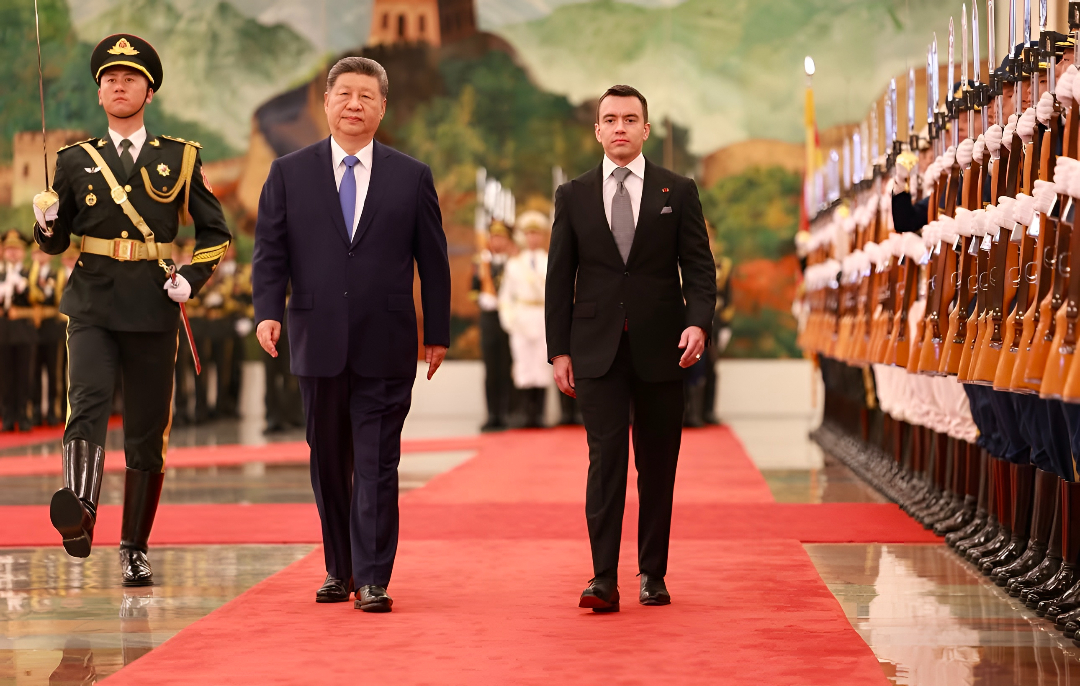 Ecuador busca más inversión china en energía, minería e infraestructura mientras profundiza con Estados Unidos las operaciones contra los cárteles