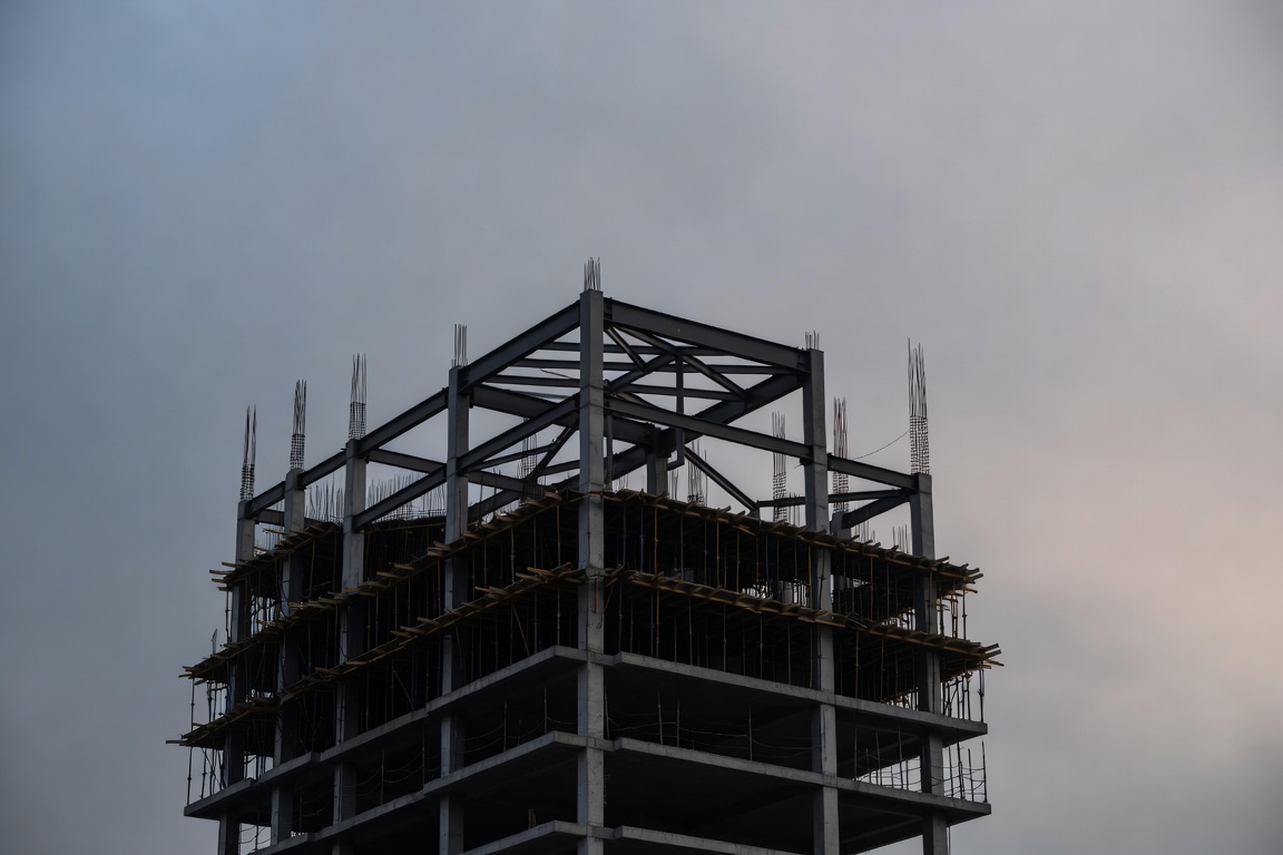 La caída del dólar aprieta al negocio inmobiliario y desarrolladores advierten que proyectos de hasta cuatro años se vuelven más difíciles de calcular
