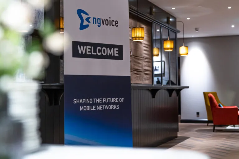 ng-voice welcome banner