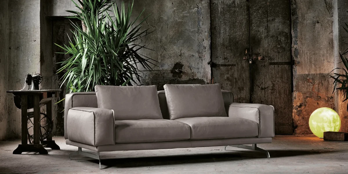  How To Remove Pen Marks From a Leather Sofa​