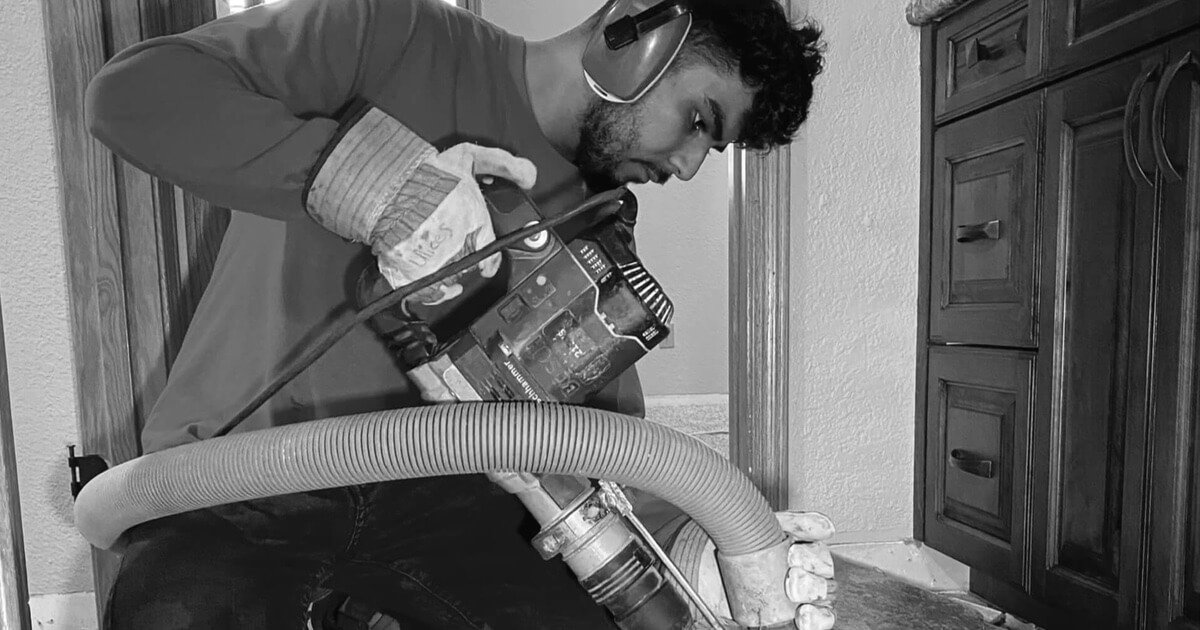 DustSharkz Dust Free Tile Removal