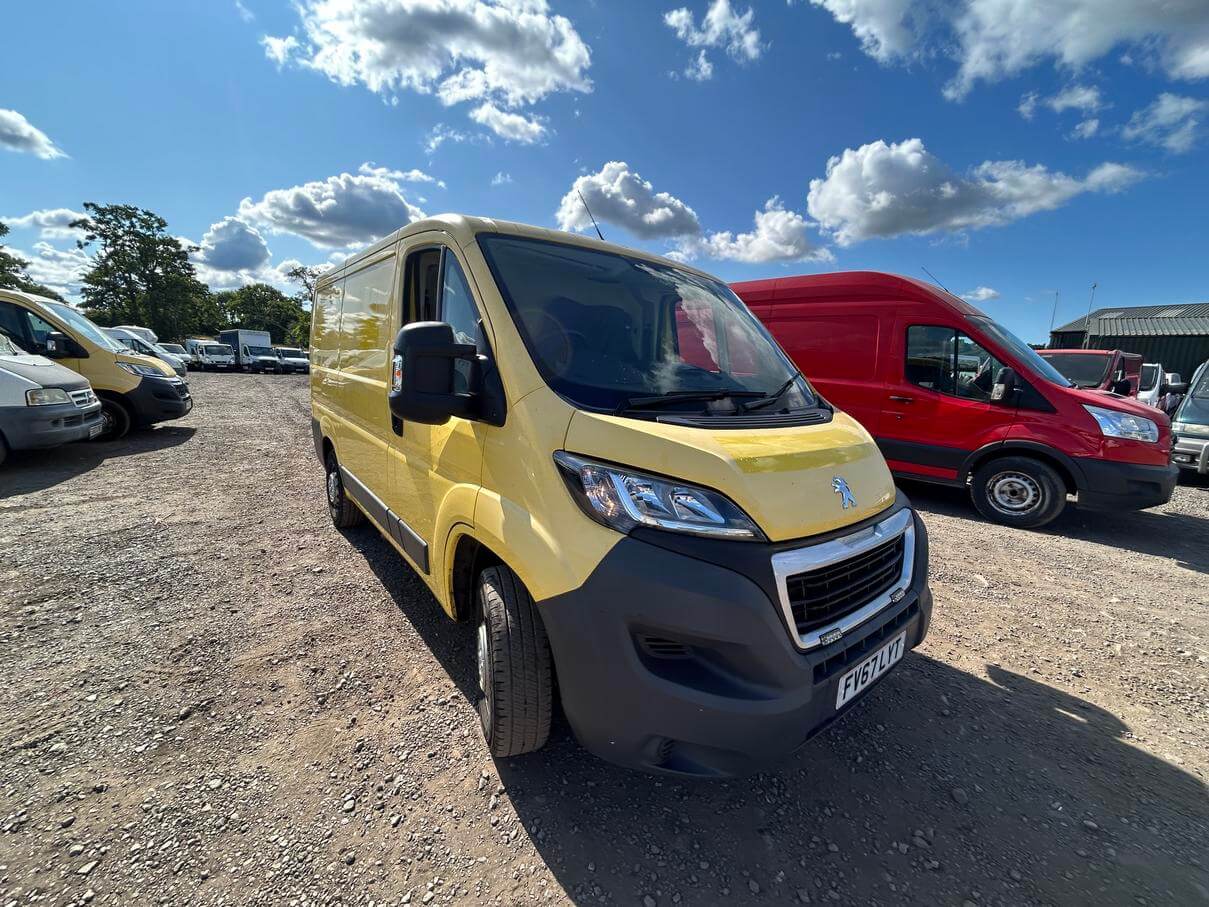 67 plate Peugeot Boxer Relay L1H1 swb FSH Blue Hdi Euro6 85k miles Vat Inclusive