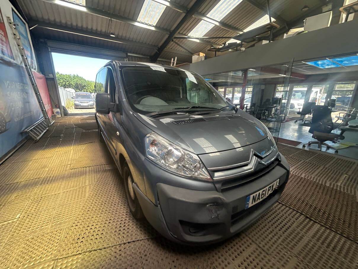 61 plate Citroen Dispatch Expert 1.6 Hdi moted metallic grey AC EW NoVat bargain