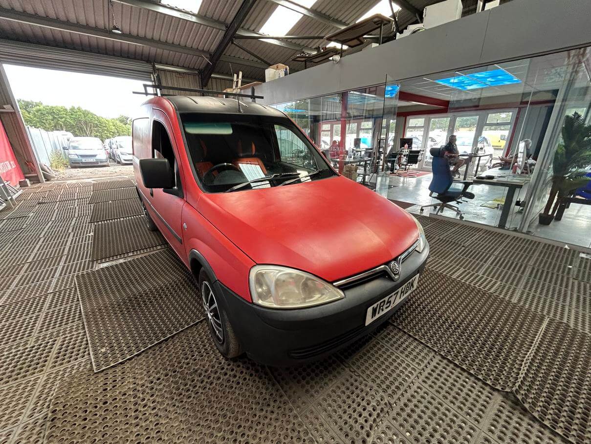 57 plate Vauxhall Combo Berlingo 1.3  Cdti excellent runner steering issue No Vat