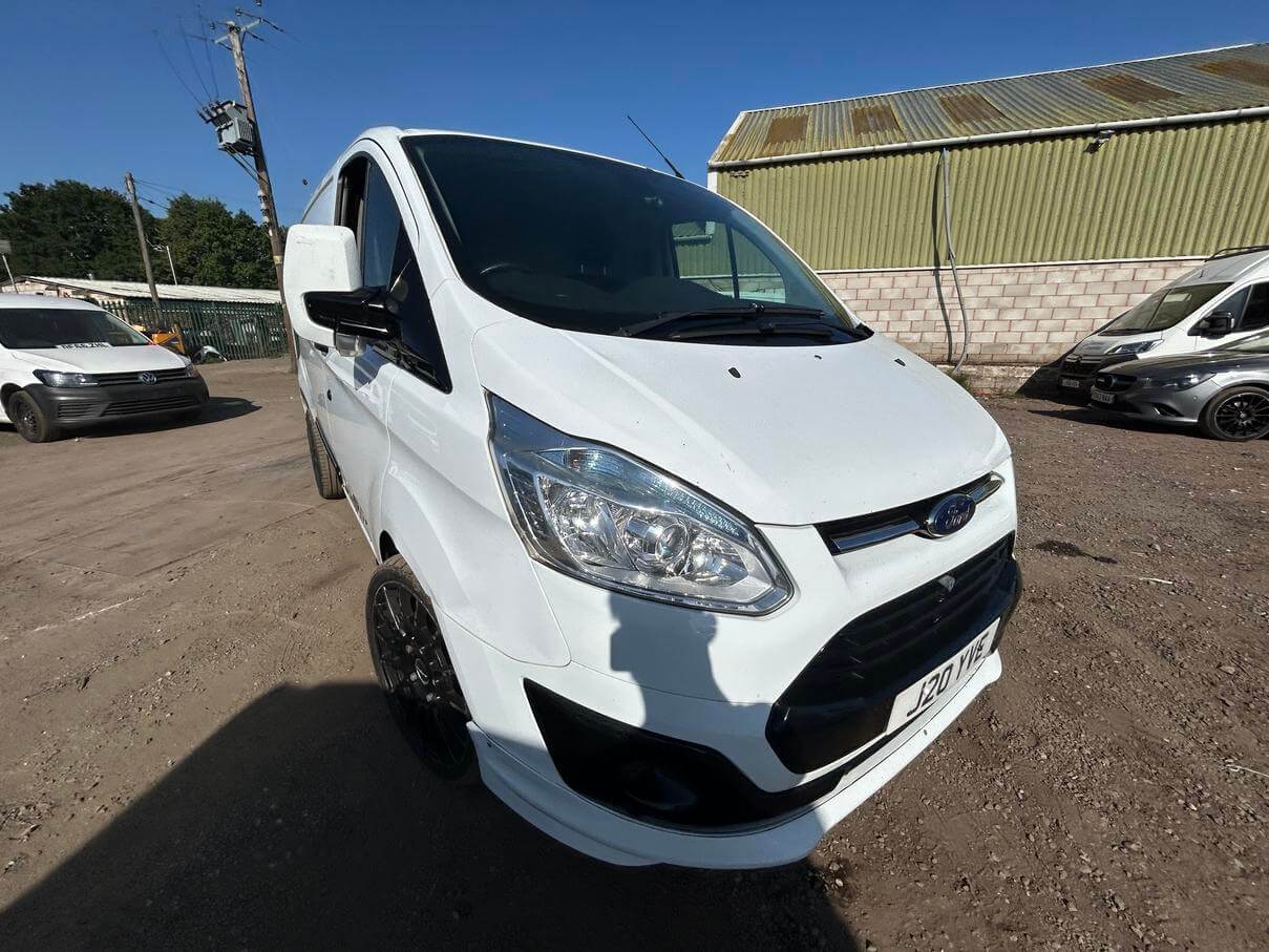 63 plate Ford Transit Custom 270 Trend 2.2 ETech starts runs needs clutch No Vat
