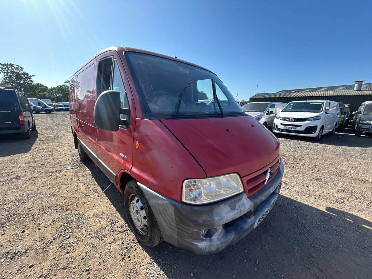 2005 Citroen Relay Boxer 2.2 Hdi Mwb red 12 months mot 56k miles No Vat bargain