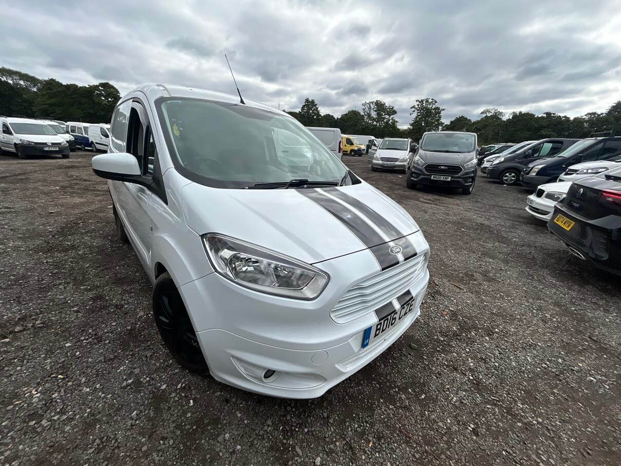 2016 Ford Transit Courier Trend 1.5 Tdci 12 months mot excellent runner No Vat