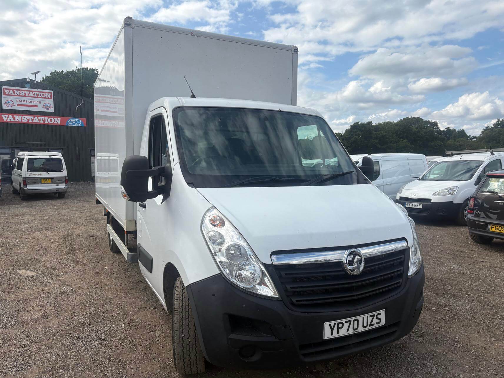 70 Plate Vauxhall Movano Master R3500 L3H1 Luton box tail lift  Euro 6 Vat Inc
