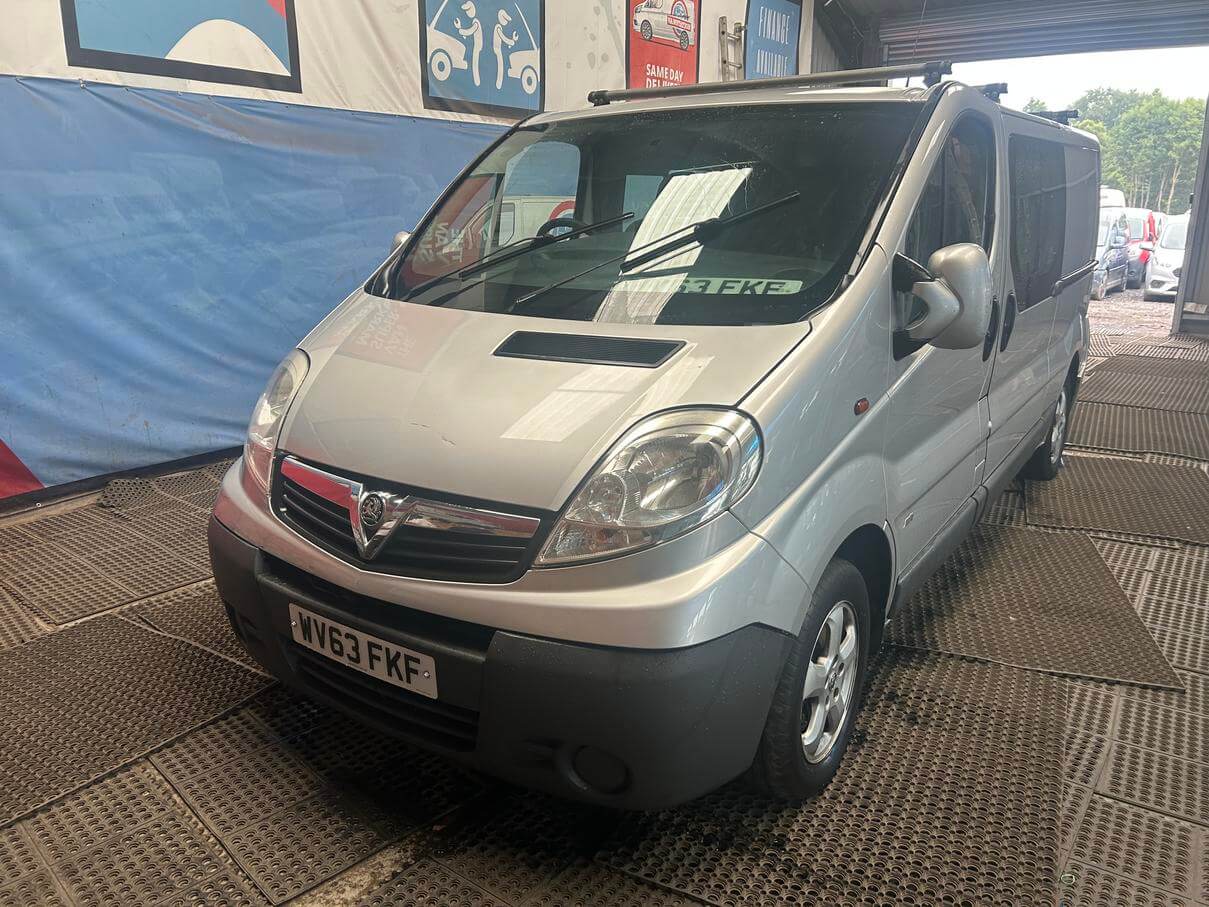 63 Plate Vauxhall Vivaro Trafic Sportive 2.0 Lwb factory crew cab silver No Vat