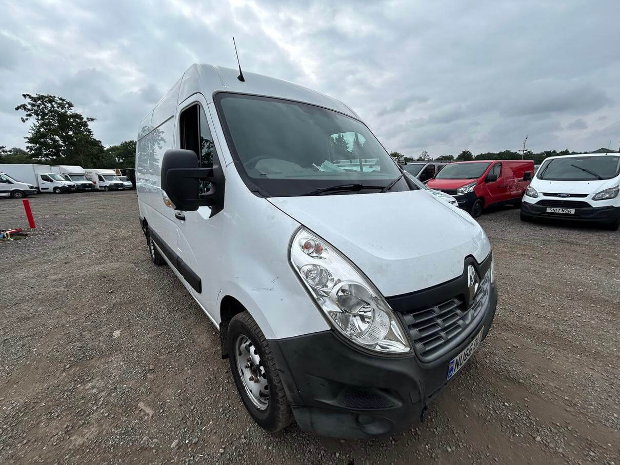 66 plate Renault Master Mm35 Business 2.3Dci Lwb ULEZ compliant fresh mot No Vat