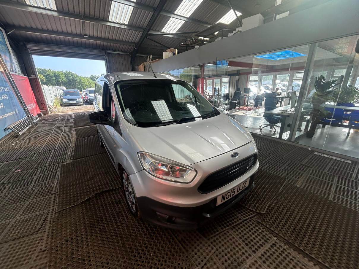 2015 Ford Transit Courier Connect Silver Trend 1.5 moted excellent runner No Vat