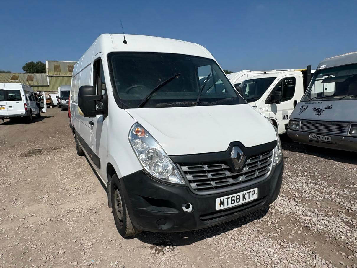 68 plate Renault Master Lm35 Business 2.3 Dci Euro 6 needs clutch repair No Vat